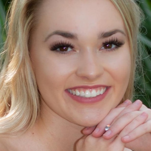 Meet your Posher, Jennifer - Picture 6 of 7